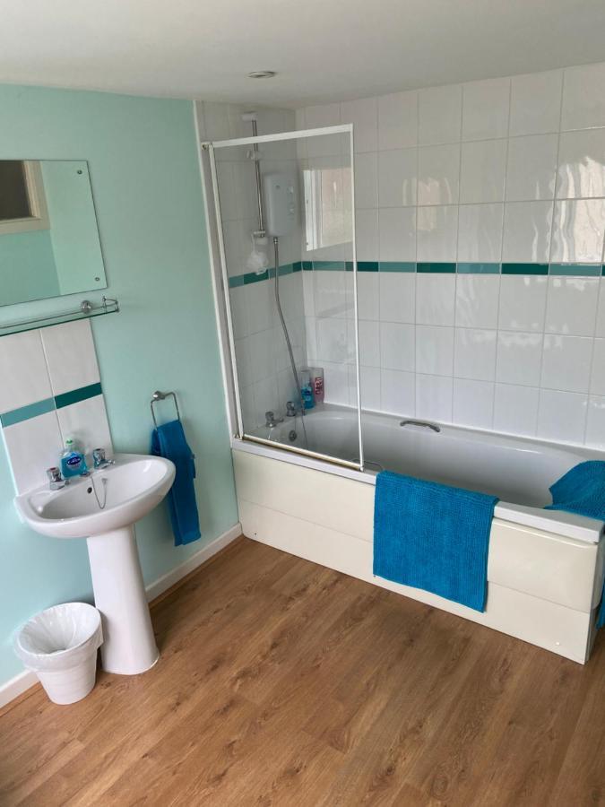 Cosy 3-bedroom House, Stones Throw To * Weymouth
